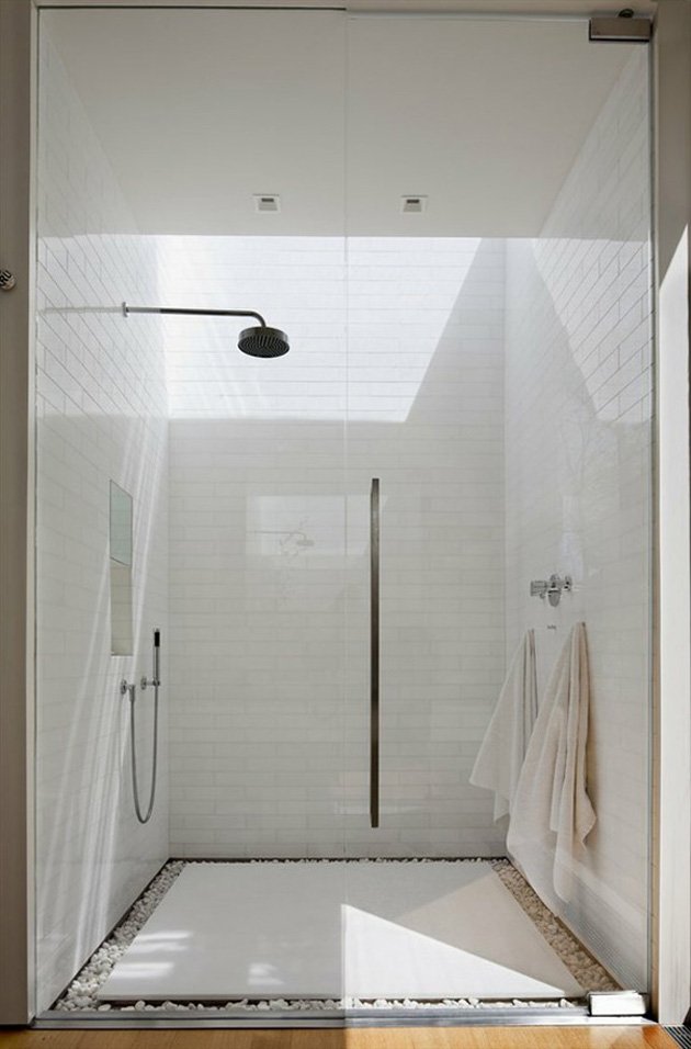 White Showers 
