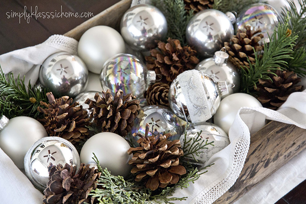 Five Simple DIY Holiday Centerpieces on the Interior Collective